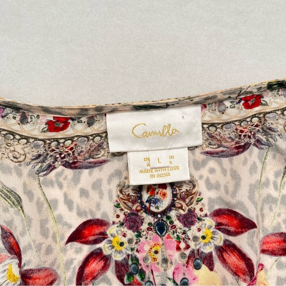 Camilla Shirred Cuff Blouse
Leos Bouquet silk - Picture 6 of 10